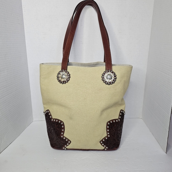 DDD Handbags - Cream and Brown Western Tote with Leather Accents